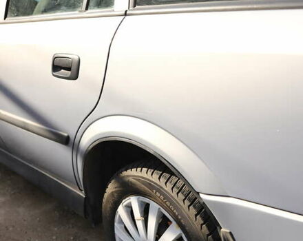 Серый Опель Астра, объемом двигателя 1.7 л и пробегом 266 тыс. км за 3800 $, фото 5 на Automoto.ua