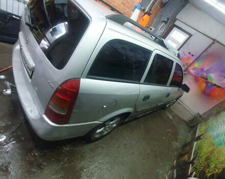 Серый Опель Астра, объемом двигателя 1.69 л и пробегом 387 тыс. км за 3100 $, фото 2 на Automoto.ua