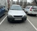 Серый Опель Астра, объемом двигателя 1.6 л и пробегом 333 тыс. км за 1455 $, фото 1 на Automoto.ua