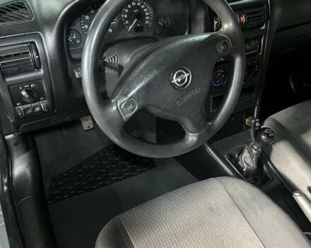 Сірий Опель Астра, об'ємом двигуна 1.6 л та пробігом 298 тис. км за 3200 $, фото 12 на Automoto.ua