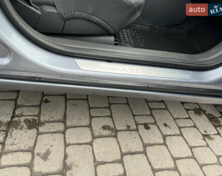 Серый Опель Астра, объемом двигателя 1.6 л и пробегом 250 тыс. км за 4600 $, фото 25 на Automoto.ua