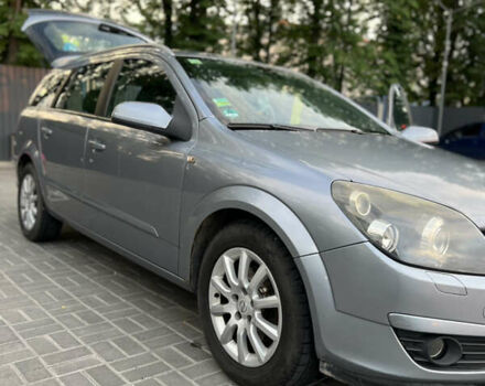 Серый Опель Астра, объемом двигателя 1.6 л и пробегом 236 тыс. км за 4300 $, фото 1 на Automoto.ua