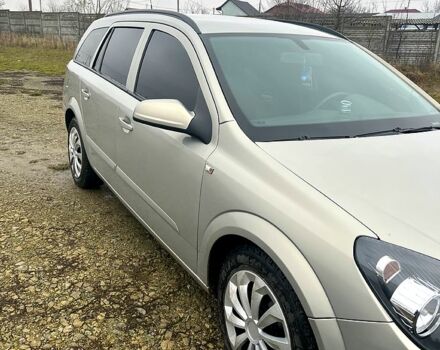 Серый Опель Астра, объемом двигателя 1.6 л и пробегом 242 тыс. км за 4100 $, фото 3 на Automoto.ua