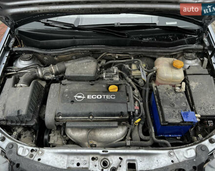 Серый Опель Астра, объемом двигателя 1.6 л и пробегом 226 тыс. км за 4500 $, фото 23 на Automoto.ua