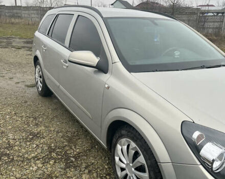 Серый Опель Астра, объемом двигателя 1.6 л и пробегом 242 тыс. км за 4100 $, фото 3 на Automoto.ua