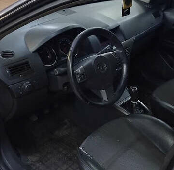 Сірий Опель Астра, об'ємом двигуна 1.91 л та пробігом 393 тис. км за 4000 $, фото 6 на Automoto.ua