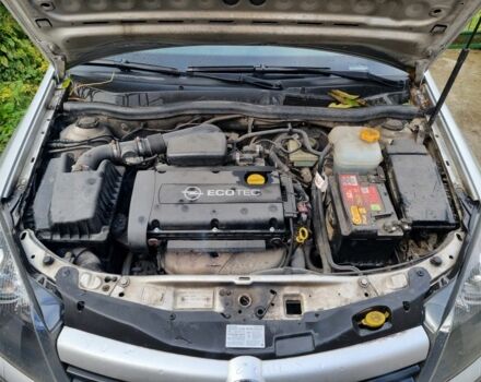 Серый Опель Астра, объемом двигателя 1.6 л и пробегом 364 тыс. км за 3999 $, фото 6 на Automoto.ua