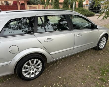 Серый Опель Астра, объемом двигателя 1.6 л и пробегом 252 тыс. км за 5500 $, фото 1 на Automoto.ua