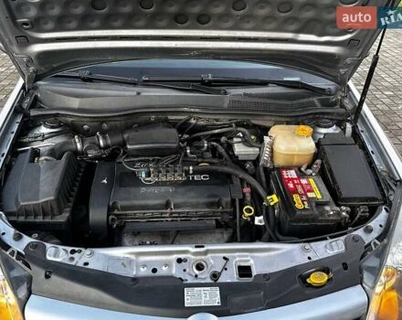 Серый Опель Астра, объемом двигателя 1.6 л и пробегом 251 тыс. км за 4750 $, фото 13 на Automoto.ua