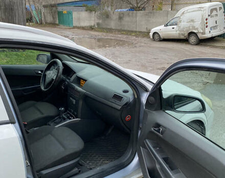 Серый Опель Астра, объемом двигателя 1.4 л и пробегом 410 тыс. км за 3700 $, фото 11 на Automoto.ua