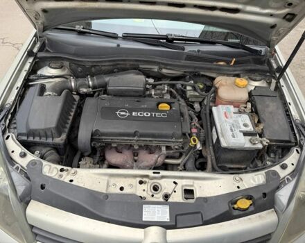 Серый Опель Астра, объемом двигателя 1.6 л и пробегом 192 тыс. км за 4000 $, фото 5 на Automoto.ua