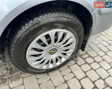 Серый Опель Астра, объемом двигателя 1.6 л и пробегом 250 тыс. км за 4600 $, фото 31 на Automoto.ua