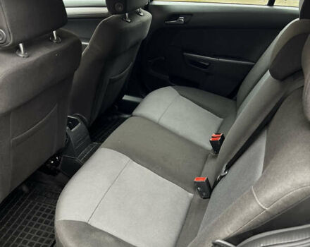 Серый Опель Астра, объемом двигателя 1.6 л и пробегом 226 тыс. км за 4500 $, фото 15 на Automoto.ua