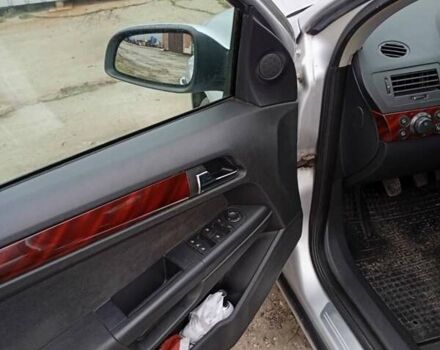 Серый Опель Астра, объемом двигателя 1.7 л и пробегом 270 тыс. км за 4999 $, фото 3 на Automoto.ua