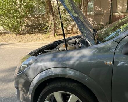 Серый Опель Астра, объемом двигателя 1.6 л и пробегом 310 тыс. км за 5400 $, фото 12 на Automoto.ua