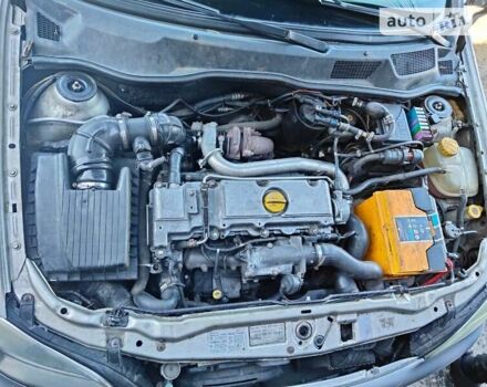 Серый Опель Астра, объемом двигателя 2 л и пробегом 272 тыс. км за 3500 $, фото 2 на Automoto.ua