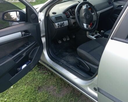 Серый Опель Астра, объемом двигателя 1.7 л и пробегом 280 тыс. км за 5000 $, фото 18 на Automoto.ua