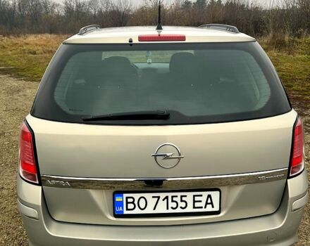 Серый Опель Астра, объемом двигателя 1.6 л и пробегом 242 тыс. км за 4100 $, фото 4 на Automoto.ua