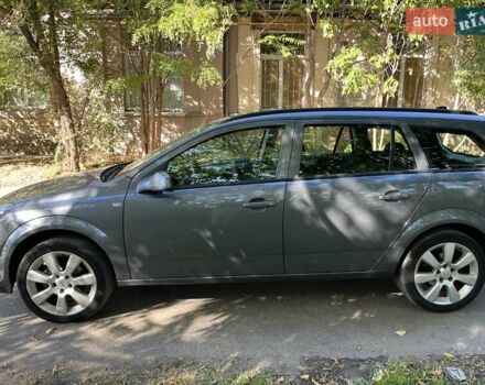 Серый Опель Астра, объемом двигателя 1.6 л и пробегом 310 тыс. км за 5400 $, фото 2 на Automoto.ua