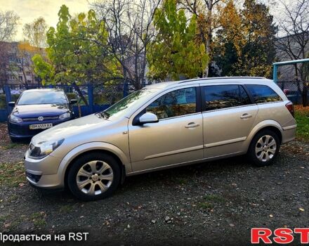 Серый Опель Астра, объемом двигателя 1.7 л и пробегом 260 тыс. км за 4950 $, фото 1 на Automoto.ua