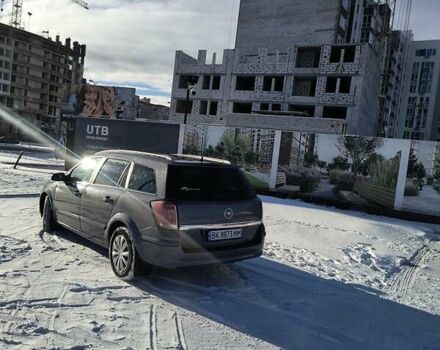 Серый Опель Астра, объемом двигателя 1.6 л и пробегом 280 тыс. км за 3900 $, фото 4 на Automoto.ua