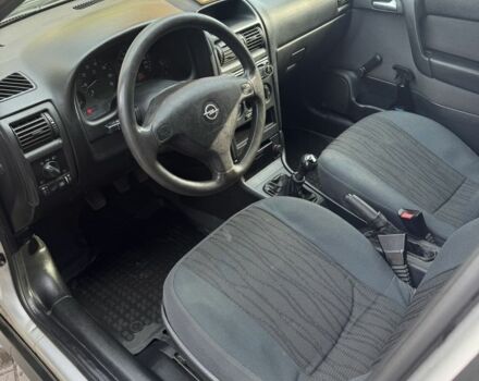 Серый Опель Астра, объемом двигателя 1.6 л и пробегом 119 тыс. км за 3200 $, фото 6 на Automoto.ua