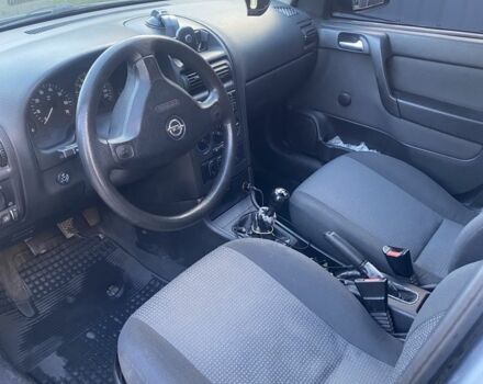 Серый Опель Астра, объемом двигателя 1.6 л и пробегом 272 тыс. км за 4100 $, фото 5 на Automoto.ua