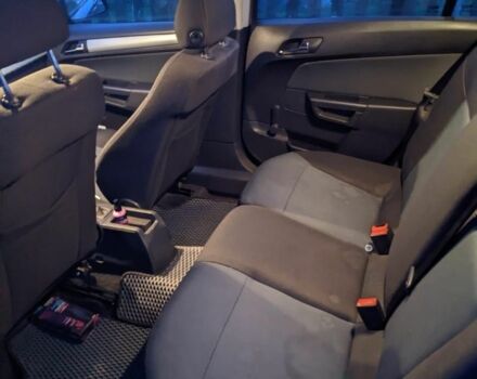 Серый Опель Астра, объемом двигателя 1.6 л и пробегом 345 тыс. км за 4250 $, фото 4 на Automoto.ua