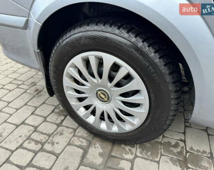 Серый Опель Астра, объемом двигателя 1.6 л и пробегом 250 тыс. км за 4600 $, фото 32 на Automoto.ua