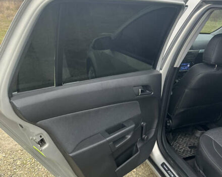 Серый Опель Астра, объемом двигателя 1.6 л и пробегом 242 тыс. км за 4100 $, фото 22 на Automoto.ua