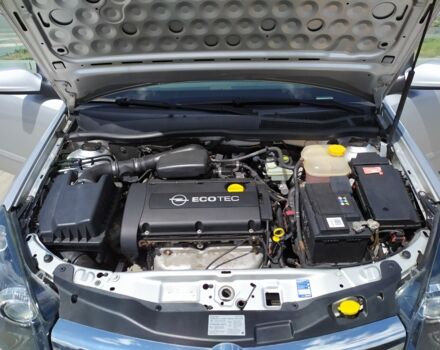 Серый Опель Астра, объемом двигателя 1.6 л и пробегом 220 тыс. км за 4500 $, фото 14 на Automoto.ua