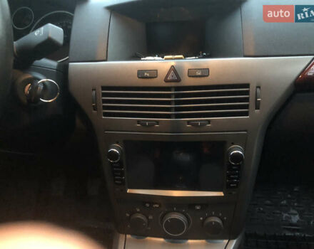 Опель Астра 2004 в Зборов на Automoto.ua Серый Опель Астра, объемом двигателя 1.8 л и пробегом 243 тыс. км за 4450 $, фото 17 на Automoto.ua