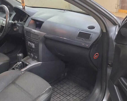 Сірий Опель Астра, об'ємом двигуна 1.91 л та пробігом 393 тис. км за 4000 $, фото 7 на Automoto.ua