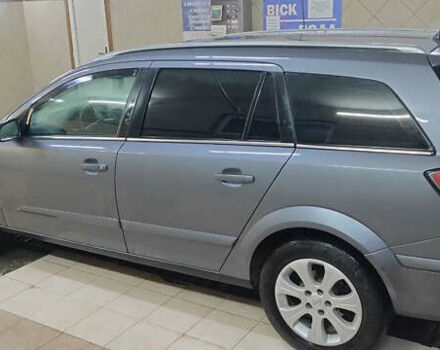 Сірий Опель Астра, об'ємом двигуна 1.91 л та пробігом 393 тис. км за 4000 $, фото 4 на Automoto.ua