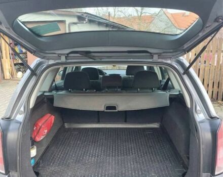 Серый Опель Астра, объемом двигателя 1.9 л и пробегом 286 тыс. км за 1300 $, фото 4 на Automoto.ua