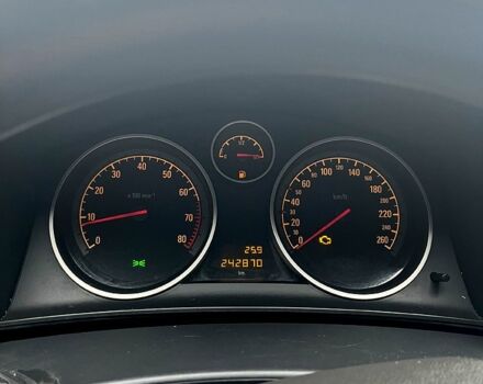 Серый Опель Астра, объемом двигателя 1.6 л и пробегом 242 тыс. км за 4100 $, фото 13 на Automoto.ua