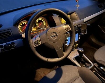 Серый Опель Астра, объемом двигателя 1.6 л и пробегом 320 тыс. км за 4750 $, фото 10 на Automoto.ua