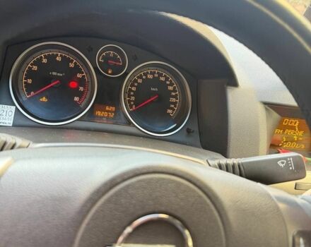 Серый Опель Астра, объемом двигателя 1.6 л и пробегом 192 тыс. км за 4000 $, фото 6 на Automoto.ua