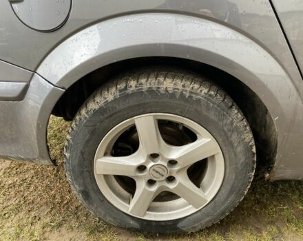 Серый Опель Астра, объемом двигателя 1.6 л и пробегом 350 тыс. км за 3600 $, фото 13 на Automoto.ua