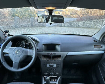 Серый Опель Астра, объемом двигателя 1.62 л и пробегом 315 тыс. км за 5000 $, фото 12 на Automoto.ua