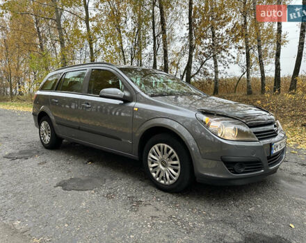 Серый Опель Астра, объемом двигателя 1.8 л и пробегом 200 тыс. км за 5000 $, фото 2 на Automoto.ua