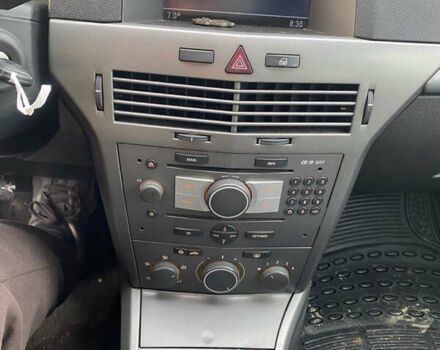 Серый Опель Астра, объемом двигателя 1.3 л и пробегом 360 тыс. км за 2150 $, фото 3 на Automoto.ua