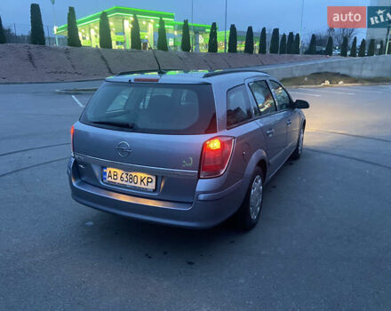 Серый Опель Астра, объемом двигателя 1.6 л и пробегом 227 тыс. км за 5000 $, фото 3 на Automoto.ua