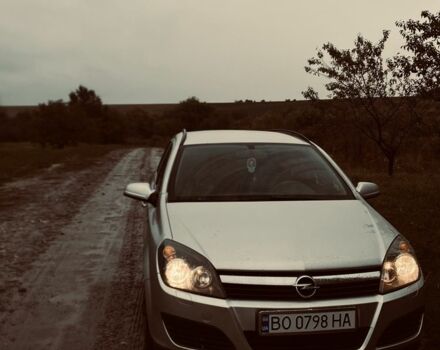 Серый Опель Астра, объемом двигателя 1.9 л и пробегом 235 тыс. км за 4300 $, фото 1 на Automoto.ua