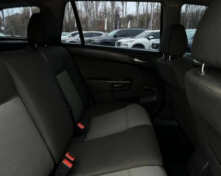 Серый Опель Астра, объемом двигателя 1.7 л и пробегом 292 тыс. км за 4900 $, фото 20 на Automoto.ua