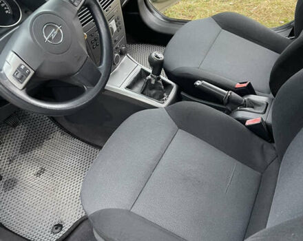 Серый Опель Астра, объемом двигателя 1.6 л и пробегом 275 тыс. км за 4600 $, фото 8 на Automoto.ua