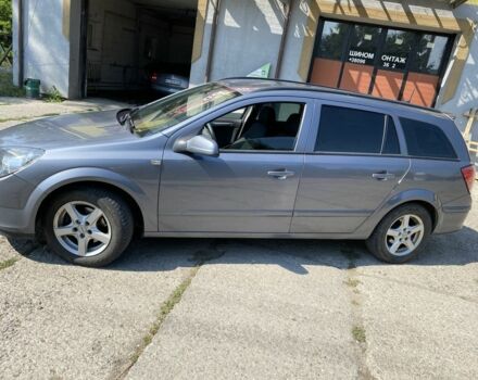 Серый Опель Астра, объемом двигателя 1.6 л и пробегом 350 тыс. км за 3600 $, фото 2 на Automoto.ua