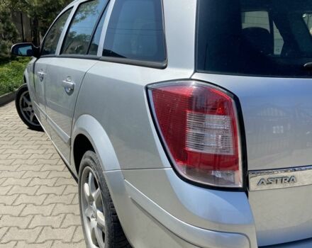 Серый Опель Астра, объемом двигателя 1.6 л и пробегом 250 тыс. км за 4999 $, фото 10 на Automoto.ua