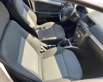 Серый Опель Астра, объемом двигателя 1.6 л и пробегом 350 тыс. км за 3600 $, фото 7 на Automoto.ua