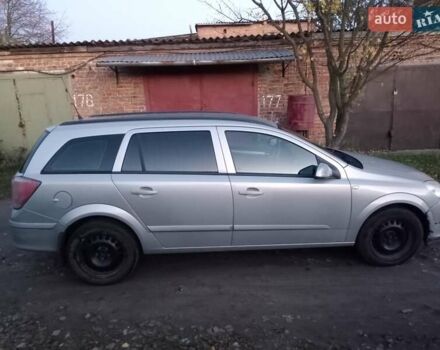 Серый Опель Астра, объемом двигателя 1.7 л и пробегом 320 тыс. км за 4700 $, фото 21 на Automoto.ua